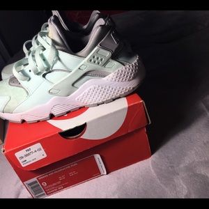 NIKE Huarache Run sneakers ✨